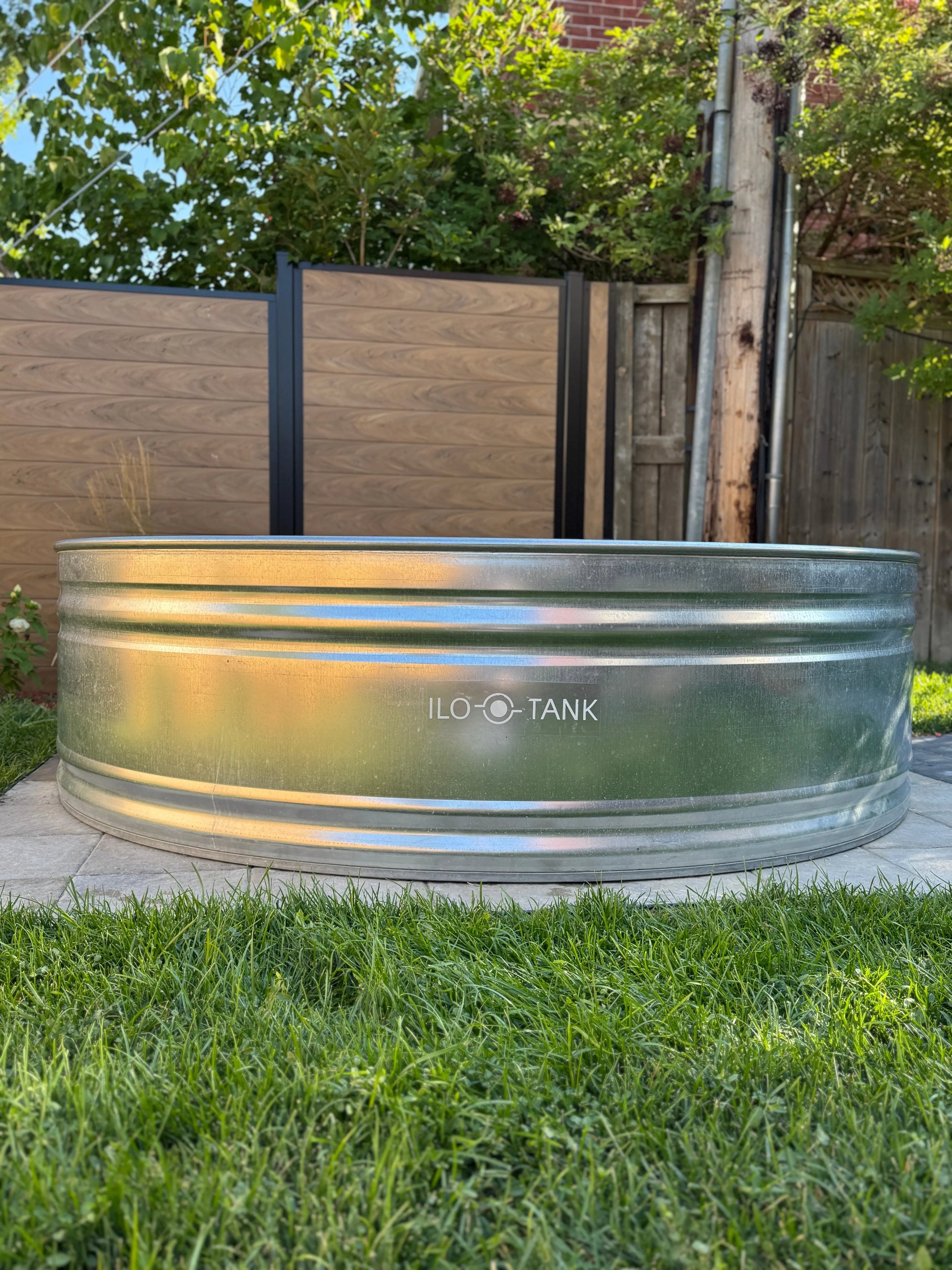 Stock tank pool 8' - ILOTank